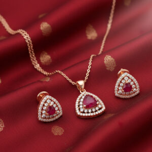 Crimson Mesh Diamond Pendant Set - 18K Jewellery