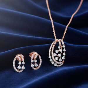Precious Petals Diamond Pendant Set - 18K Jewellery