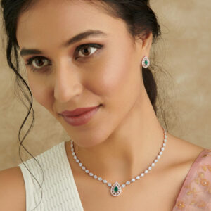 Royal Teardrop Diamond Set - 18K Jewellery