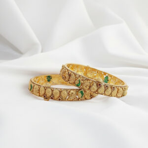 Rajwadi Paisley Gold Bangle - 22K Jewellery