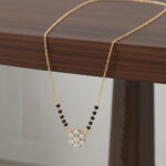 DIVINE SPARKLE DIAMOND TANMANIYA - 18K JEWELLERY