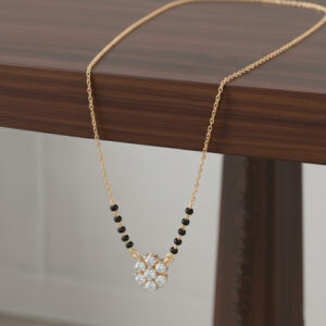 DIVINE SPARKLE DIAMOND TANMANIYA - 18K JEWELLERY