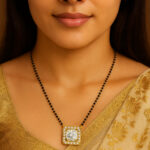 SQUARE HALO BLISS DIAMOND PENDANT - 18K JEWELLERY