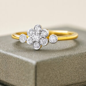 GOLDEN LILY DIAMOND RING - 18K JEWELLERY