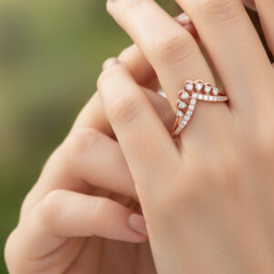 RADIANT V-CROWN DIAMOND RING - 18K JEWELLERY