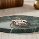 VINTAGE FLORET DIAMOND RING - 18K JEWELLERY
