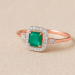 IMPERIAL GREEN DIAMOND RING - 18K JEWELLERY