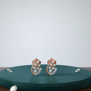SPARKLING VINE DIAMOND STUDS - 18K JEWELLERY