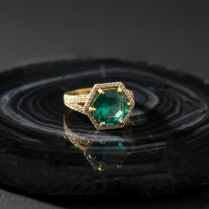 GREEN CROWN ELEGANCE GOLD RING - 22K JEWELLERY