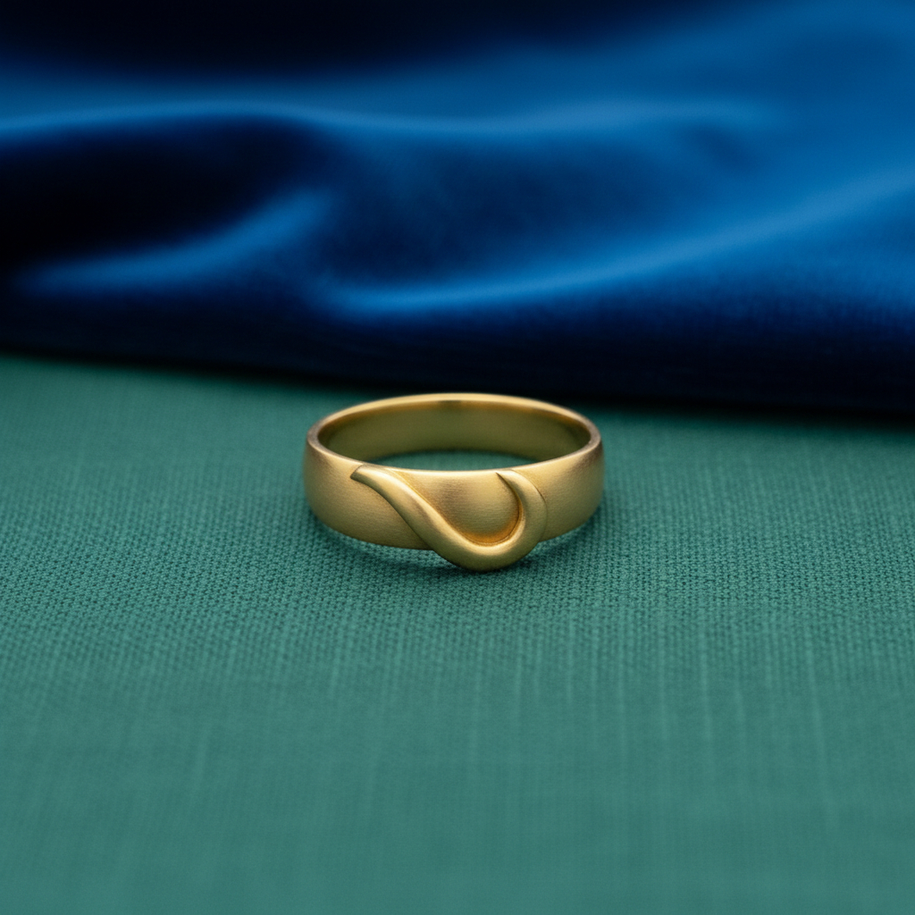 SERENE TWIST MEN'S GOLD RING - 22K JEWELLERY SERENE TWIST MEN'S GOLD RING - 22K JEWELLERY