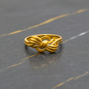 GRACEFUL INTERLOCK GOLD RING - 22K JEWELLERY