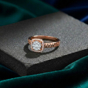 SPARKLING CUSHION HALO DIAMOND RING - 18K JEWELLERY