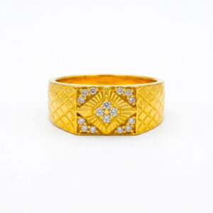 SIGNATURE SQUARE MEN'S GOLD RING - 22K JEWELLERY